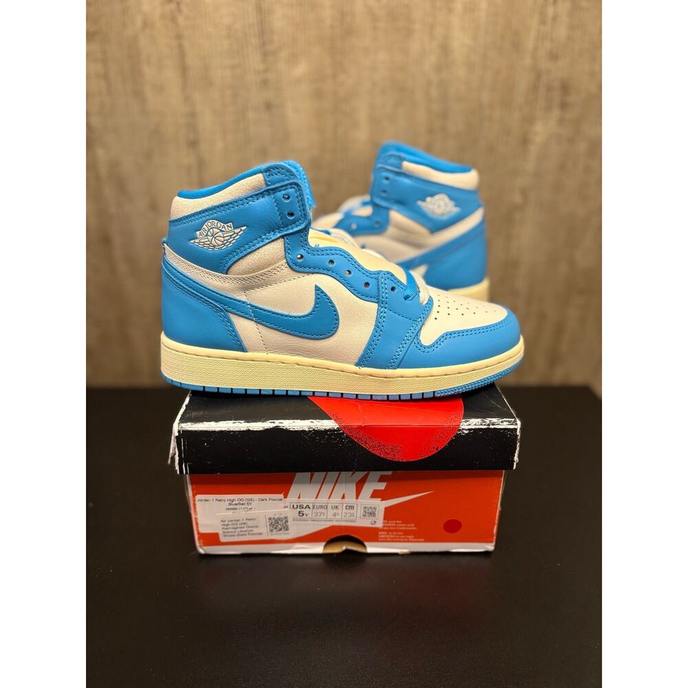NEW SZ 5y (6.5w) - Air Jordan 1 Retro High OG UNC Reimagined - Picture 1 of 4